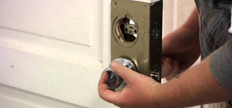 Home Lock Change in Vincent